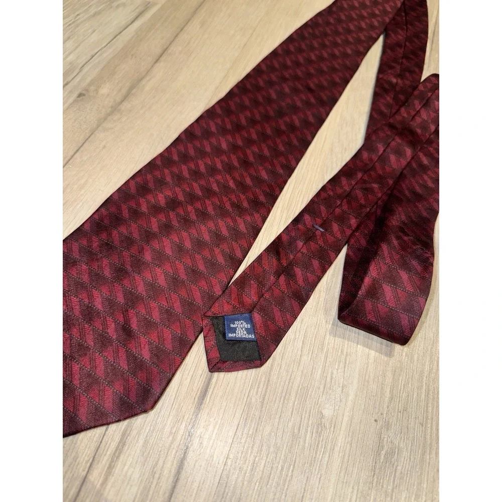 Henry Grethel 100% Silk Red/Black Geometric Jacquard Classic Men's Tie